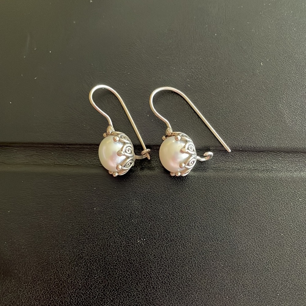 Pearl Drop earrings.
